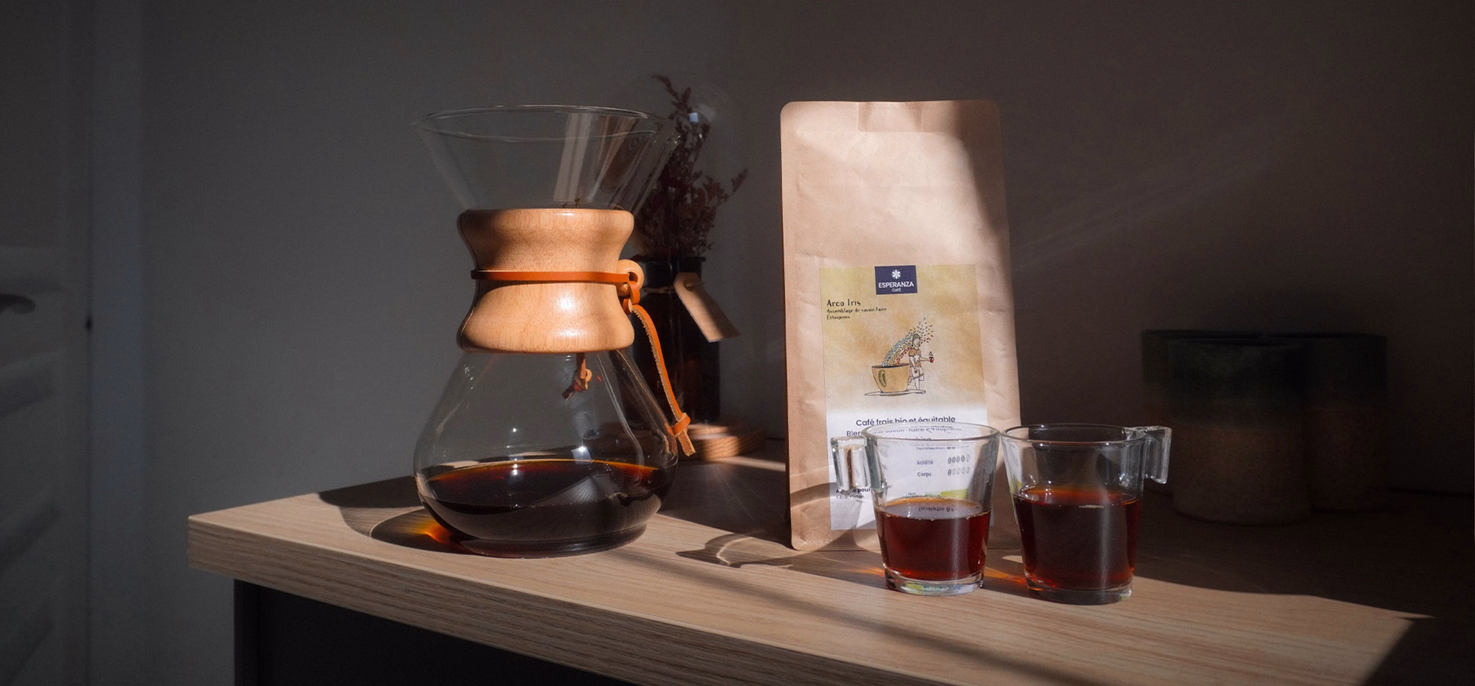 Particulier-Esperanza-cafe-home-1 Fond survol Particulier
